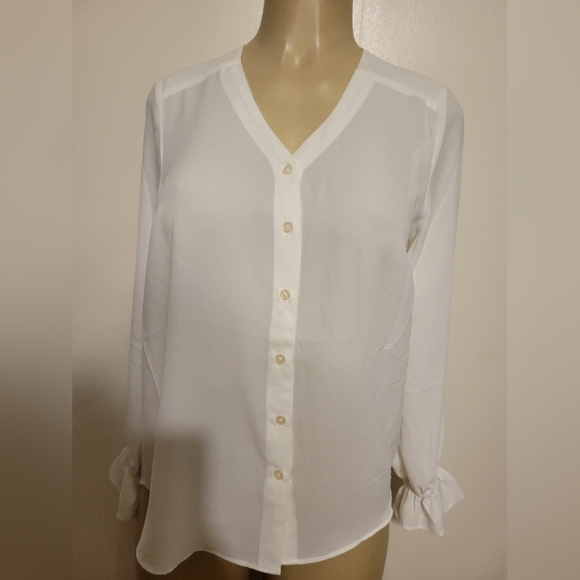 Tahari White Button-Up Blouse Timeless Demure Business Career NEW Petite Small - Picture 1 of 6